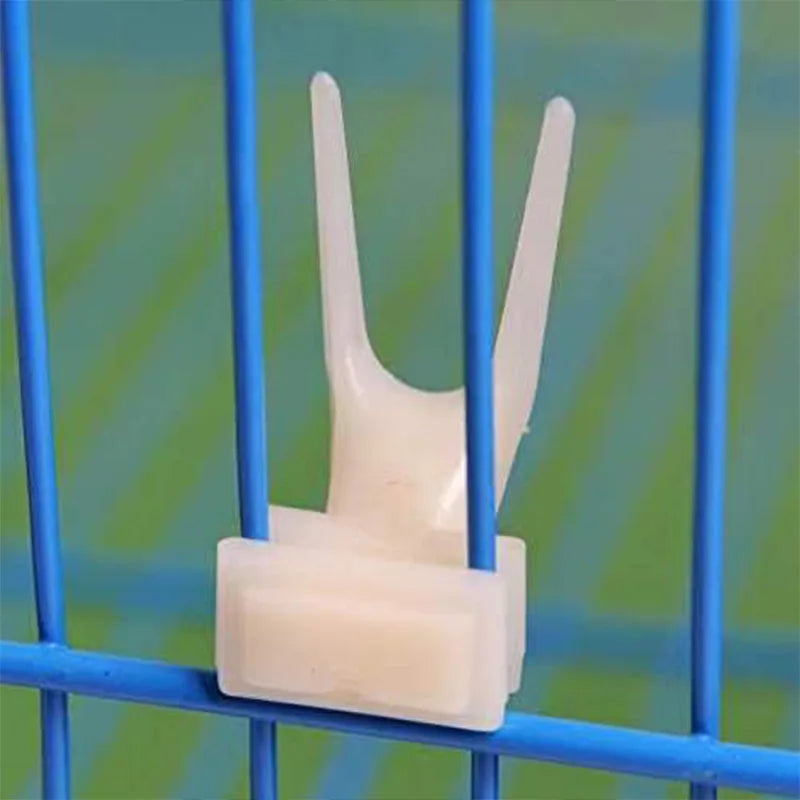 1 Pcs Bird Parrot Fruit Fork Plastic Food Rack Cage